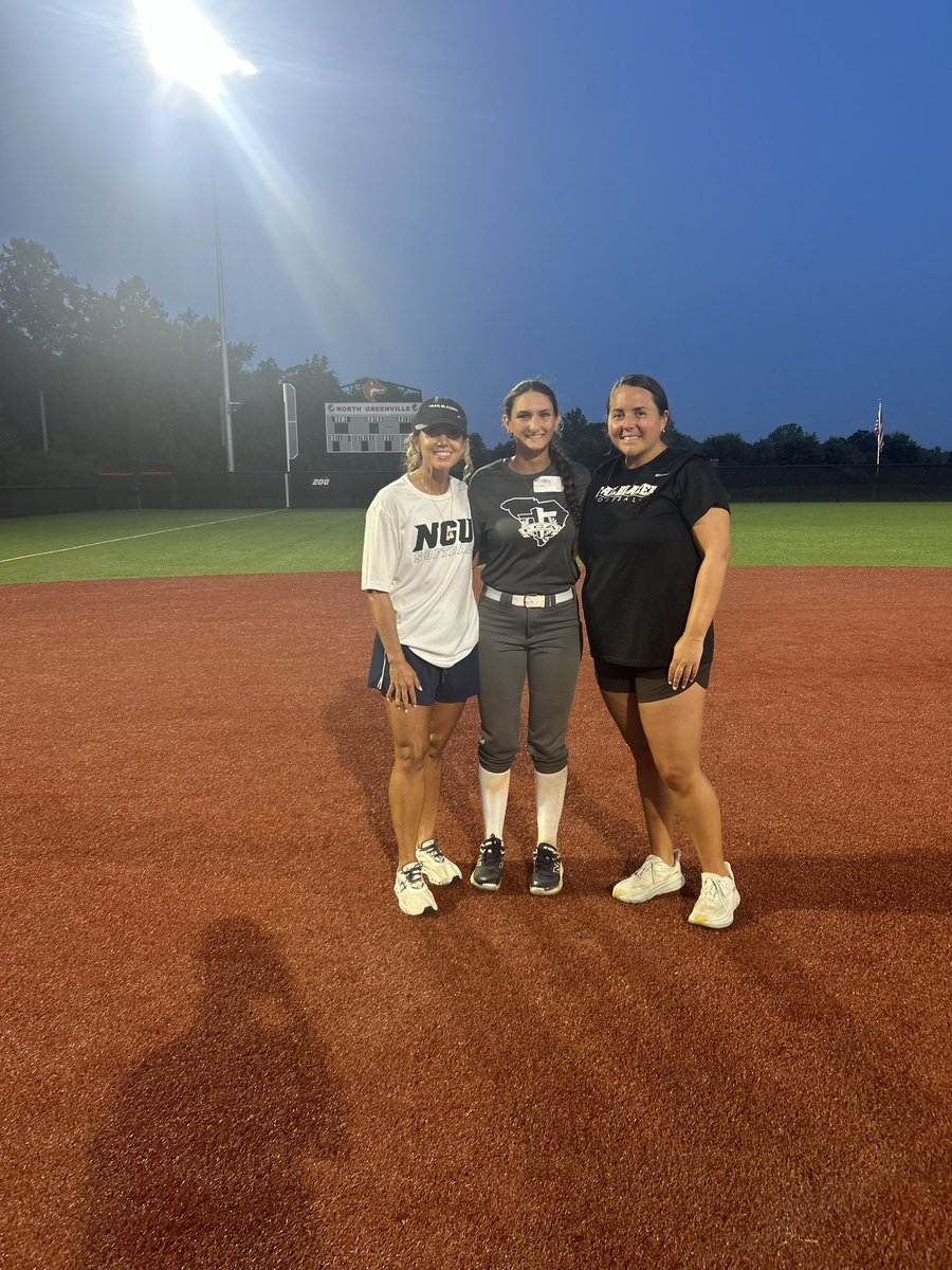 Thank you Coach Hall for putting on a great camp yesterday! <a href="/NGUSoftball_/">NGU Softball</a> <a href="/BhpSoftball/">BHP Softball</a>