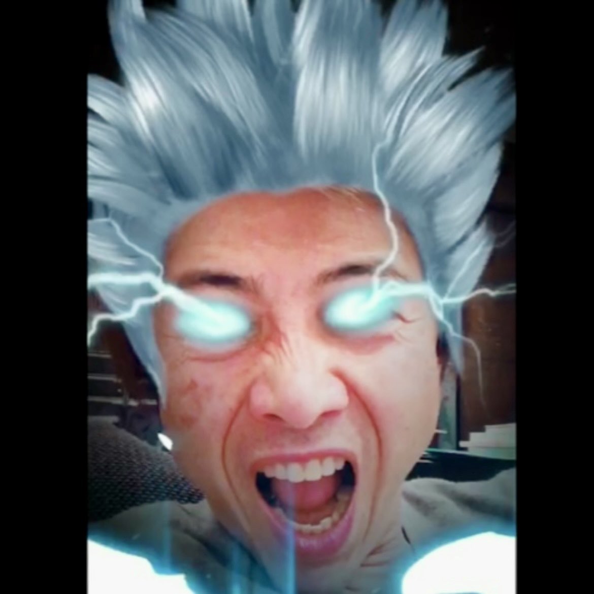 今だけ
金だけ
自分だけ

スターにはそんな気合いが必要なのかなー？

そんな世界にある意味リスペクト😱

でも､､､俺には仲間や親兄弟を騙すとか◯すとか出来ないなー､､､残念ww😭