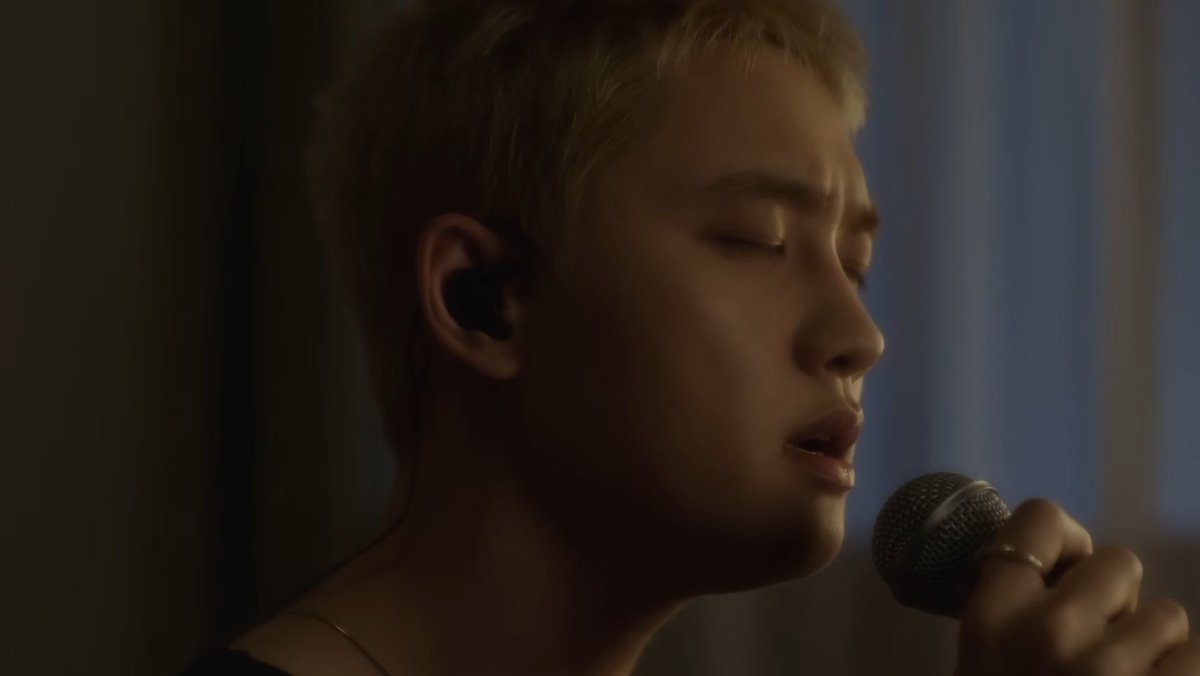 i just know i'm gonna cry listening to this track live soon at his concert 😭🫶

#BLISS_LiveClip1
#DOHKYUNGSOO_BLISS
#디오 #도경수 #DO (D.O.)
<a href="/companysoosoo_/">Company Soosoo</a>