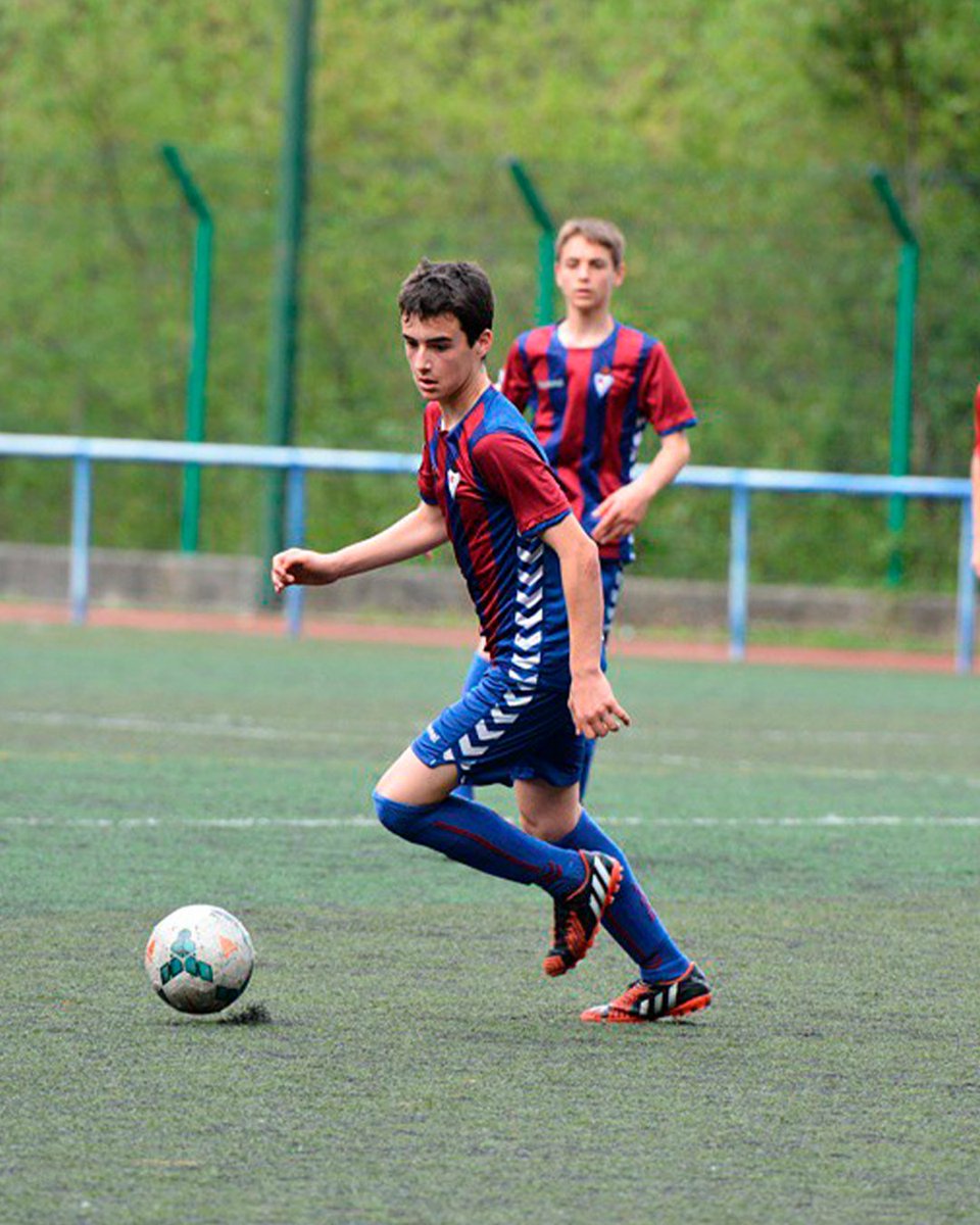 SDEibar's tweet image. 𝒰𝓂ℯ 𝒷𝒶𝓉ℯ𝓃 𝒾𝓁𝓊𝓈𝒾ℴ𝒶 💭

#BetiArmaginak⚔️