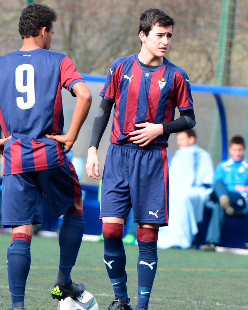 SDEibar's tweet image. 𝒰𝓂ℯ 𝒷𝒶𝓉ℯ𝓃 𝒾𝓁𝓊𝓈𝒾ℴ𝒶 💭

#BetiArmaginak⚔️