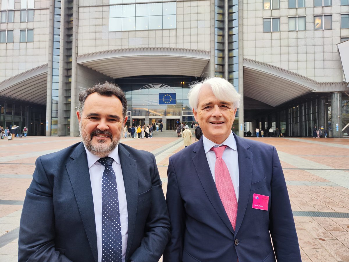 🇪🇺 El presidente de la Abogacía Española comparecerá ante el Parlamento Europeo el 17 de julio para defender los derechos de los mutualistas.  

👉La petición de la Abogacía para que se investiguen y propongan medidas para resolver la problemática de los mutualistas españoles, se