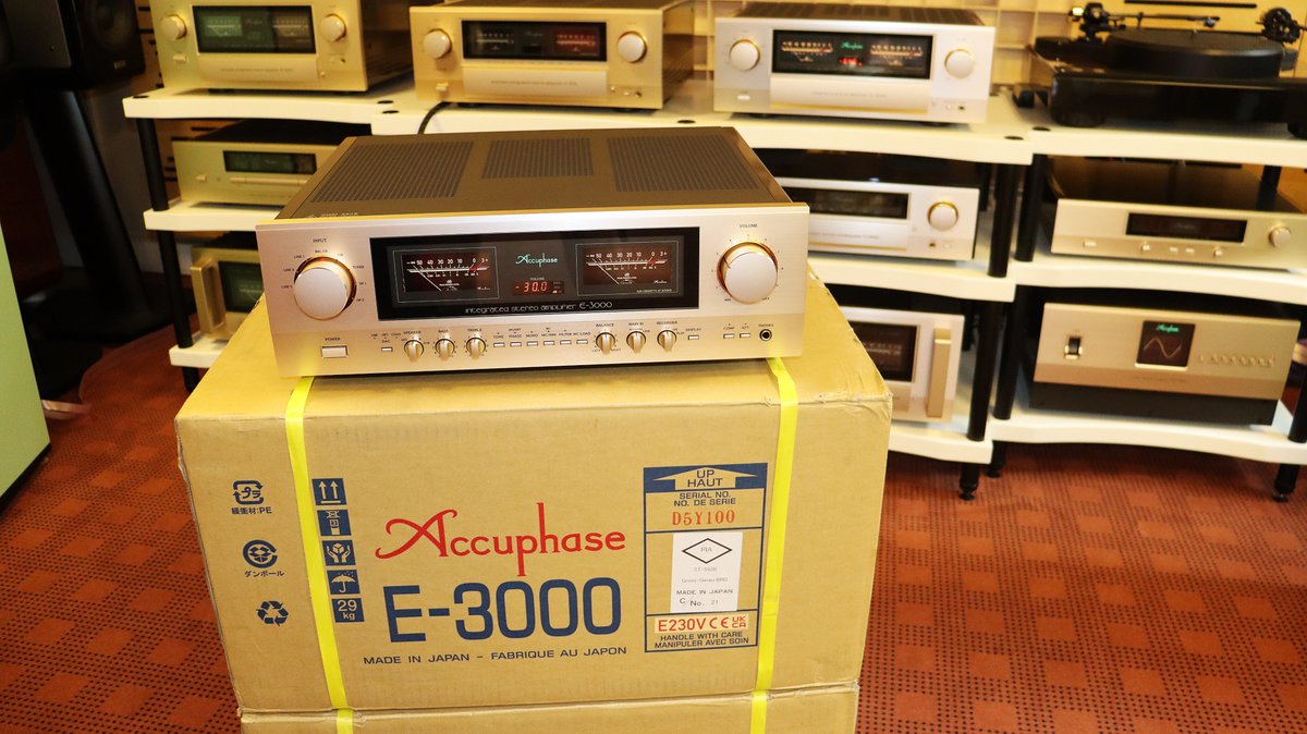 SystemReference's tweet image. Da isser ja endlich! Accuphase E-3000
Der Accuphase E-3000 setzt neue Maßstäbe für Vollverstärker und bietet außergewöhnliche Klangreinheit und Kontrolle.