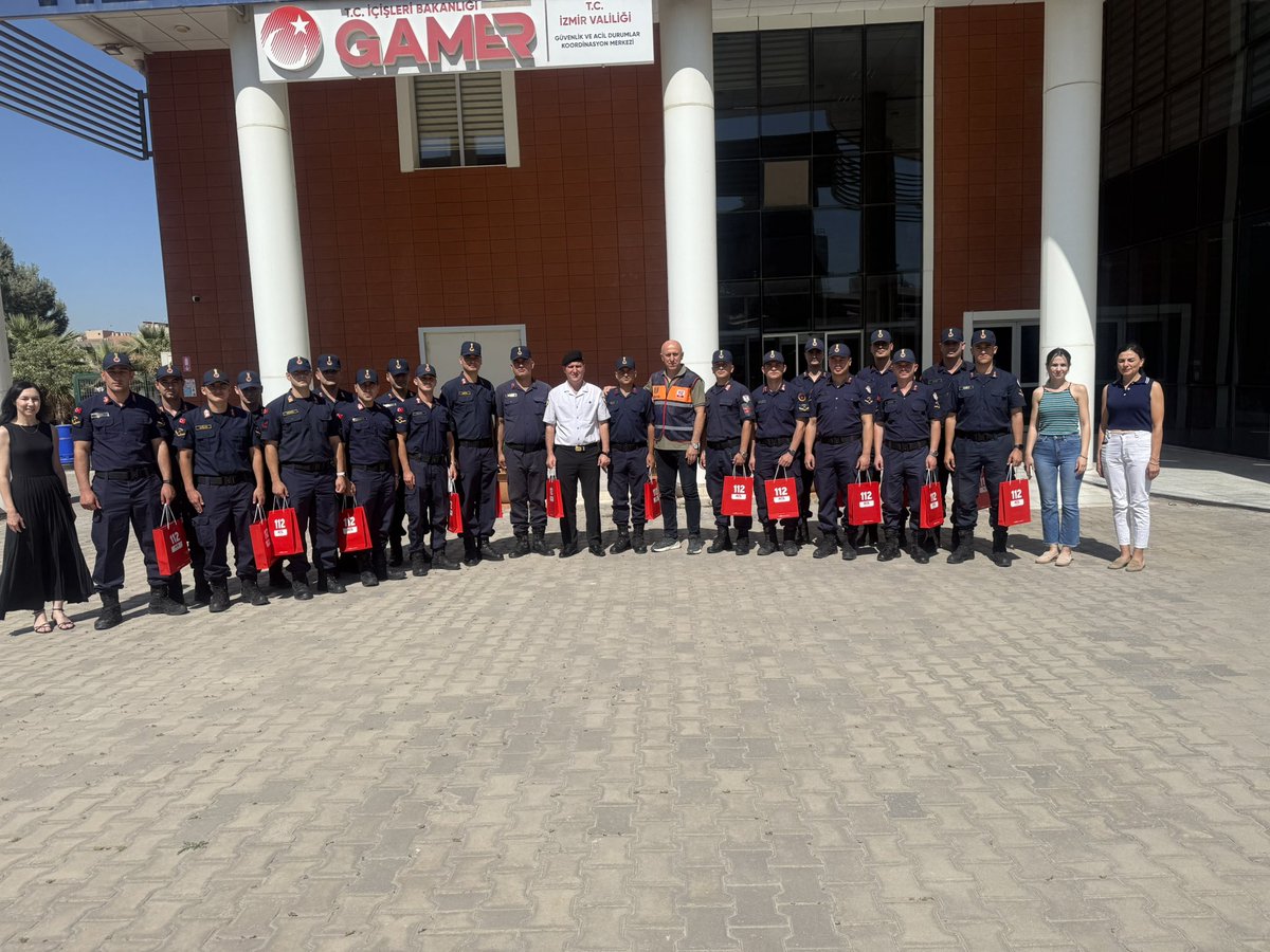 İzmir 112 Acil Çağrı Merkezi (@izmir112acm) on Twitter photo Tanıtım Faaliyetleri kapsamında kurumumuza gelen Jandarma ve Sahil Güvenlik Akademisi öğrencilerine İzmir 112 Acil Çağrı Merkezi tanıtımı yapılmış, 112 Tek Numara Eğitimi verilmiştir.
<a href="/112teknumara/">112 Acil Çağrı Merkezleri</a> <a href="/TC_icisleri/">T.C. İçişleri Bakanlığı</a> <a href="/izmirvaliligi/">T.C. İzmir Valiliği</a> Tanıtım Faaliyetleri kapsamında kurumumuza gelen Jandarma ve Sahil Güvenlik Akademisi öğrencilerine İzmir 112 Acil Çağrı Merkezi tanıtımı yapılmış, 112 Tek Numara Eğitimi verilmiştir.
<a href="/112teknumara/">112 Acil Çağrı Merkezleri</a> <a href="/TC_icisleri/">T.C. İçişleri Bakanlığı</a> <a href="/izmirvaliligi/">T.C. İzmir Valiliği</a>