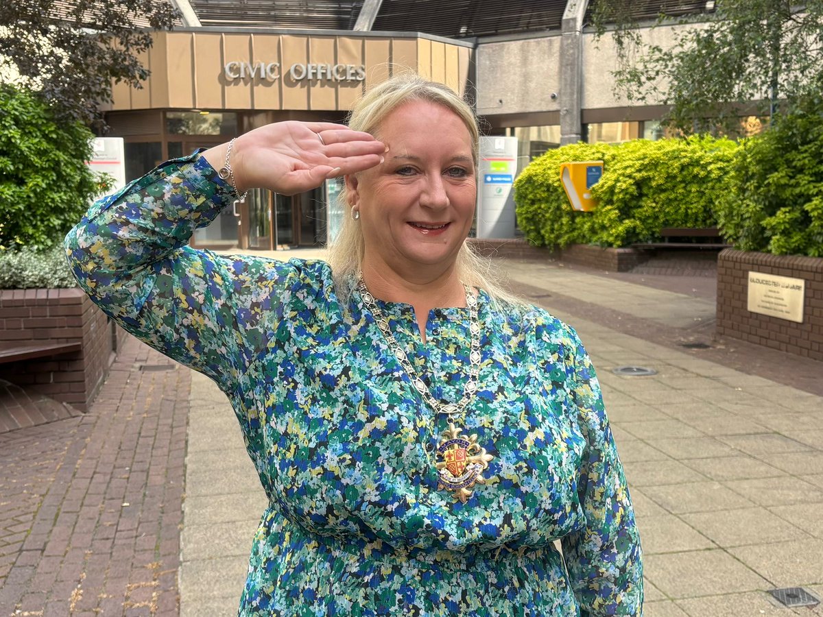A flag is flying proudly above the Civic Offices in Gloucester Square this weekend to mark Armed Forces Day (Saturday 28 June 2025).

#SaluteOurArmedForce #ArmedForcesDay <a href="/wokingmayor/">@wokingmayor</a>