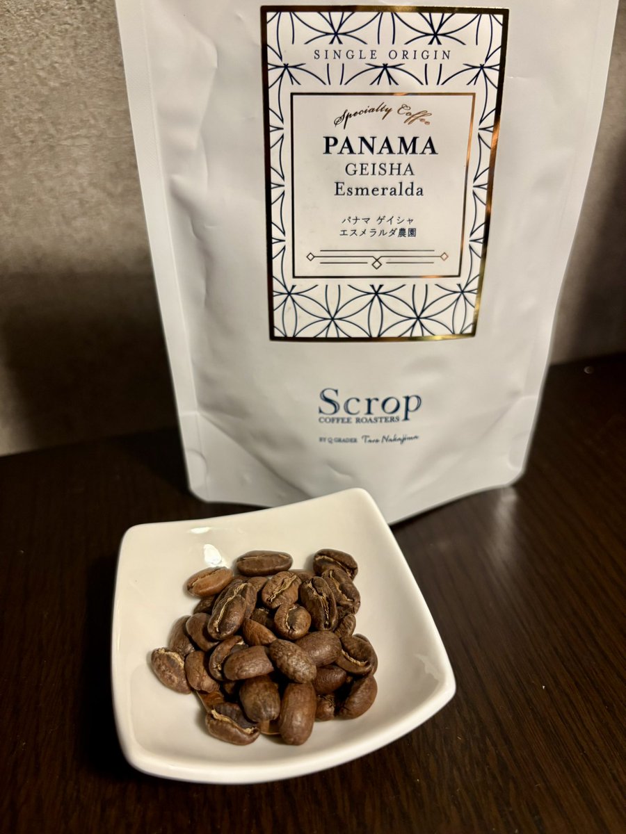 wine_nikki's tweet photo. Panama La Esmeralda Private Collection 
geisha  washed
Aeropress,comandante 15
ratio 1:17 TDS1.28% EY19.2%

とてもクリア
最初はほんのり甘いハニーレモン
冷めてくると爽やかな酸味とジャスミンのようなアフターテイスト
次はナチュラルやアナエロビックも飲んでみたい！

#scrop https://t.co/xM9Yhe2v0n