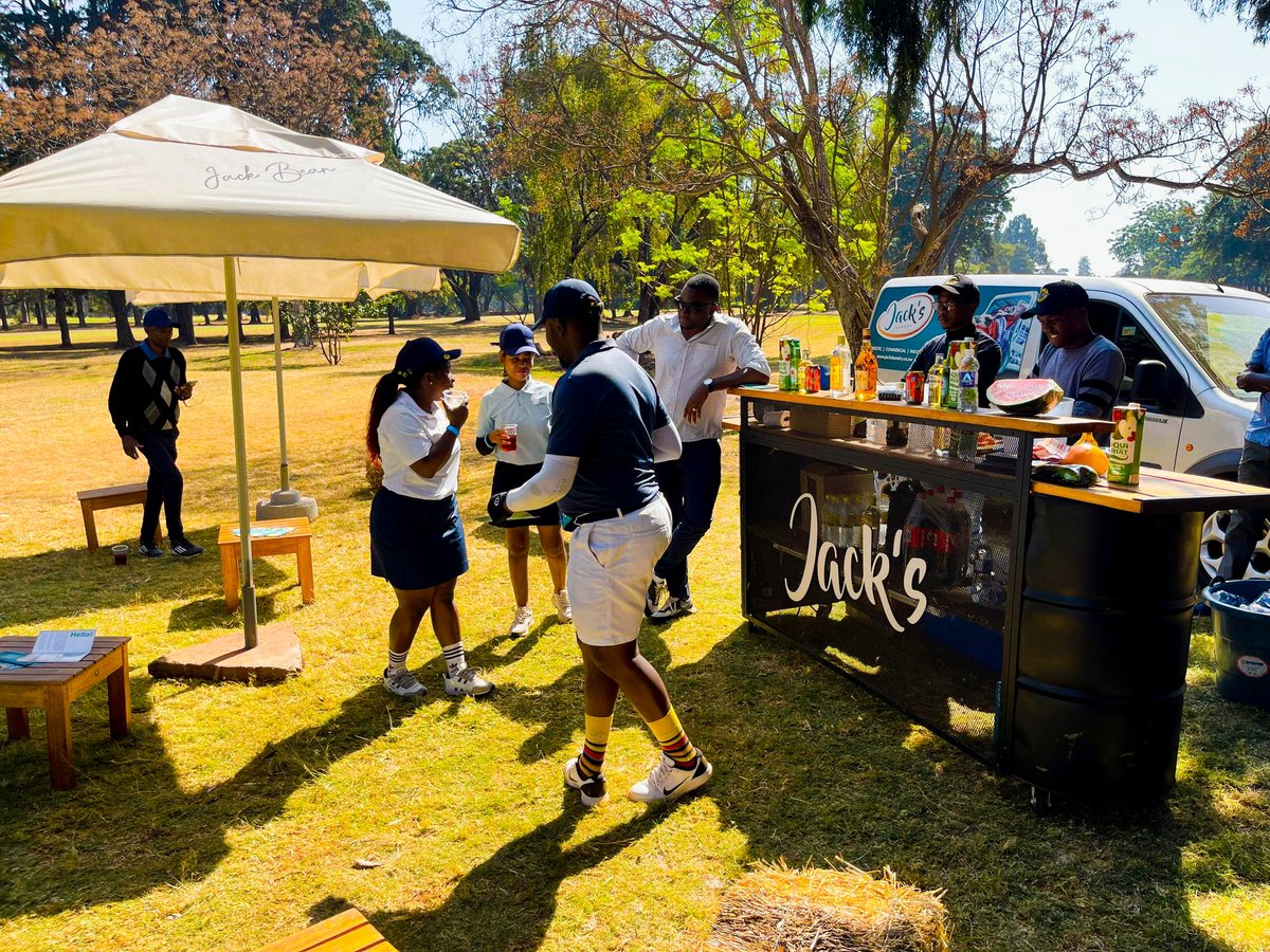 jack_laundry's tweet image. Fridays are for ⛳