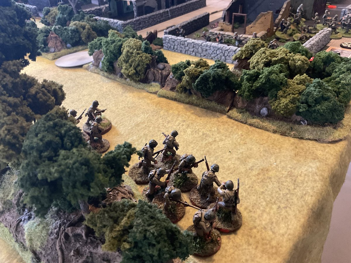 Oldwargamer's tweet image. The Yanks reach the bocage and the town fighting begins. 
#ChainofCommand #28mm #WWII