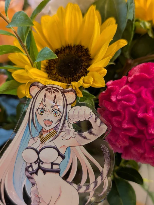 とらのあなさんの委託期間がもう終了だと思っていたのですが、まだ置いていただけるようで(おそらく買ってくださってる皆さんのおかげです) 来月7月も【割引フェア】を実施予定です! 良かったら来月にでも見に来てやってくださいね