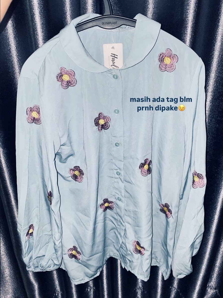 chellelattee's tweet photo. @sasaaareallife Free 1 baju https://t.co/O4sEZT4HXR