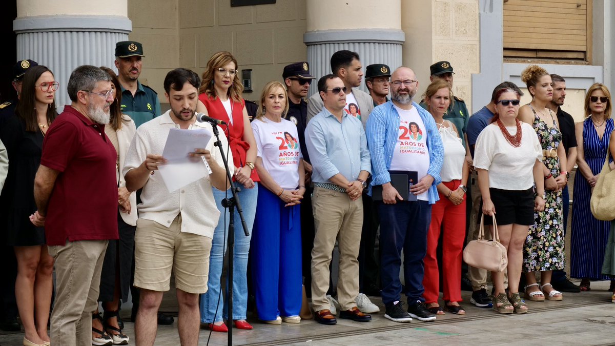 🏳️‍🌈El PSOE reafirma su compromiso con el colectivo LGTBI y acompañamos a <a href="/AmlegaMelilla/">Amlega Melilla</a> en el acto institucional que se ha celebrado con motivo del #Orgullo