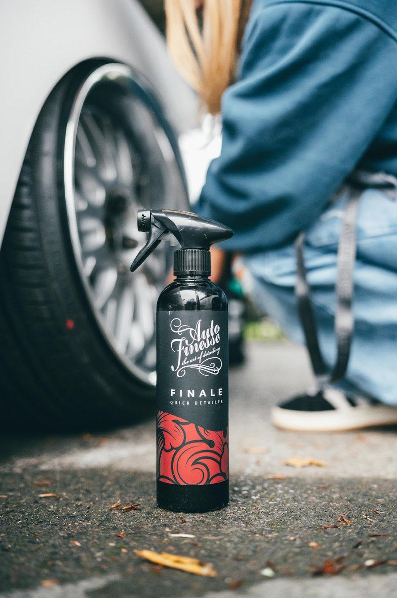 Finale, the quick detailer that can do it all. With added cleaning surfactants and wax, it's the perfect finishing touch for every detail. 

autofinesse.com/products/final…

#autofinesse #theartofdetailing #detailersfuel #detailing #detailer #carcareworldwide