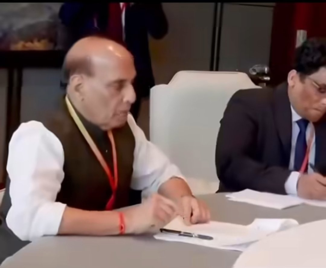 MaharajaManipur's tweet image. Hat off to Hon'ble Defence Minister Shri @rajnathsingh ji as he put his pen aside & refused to sign Shanghai Cooperative Orgn. SCO document in China (26/6/25) as it failed to condemn the Pahalgam Terror Attack.
@narendramodi @AmitShah @JPNadda @SpokespersonMoD @PMOIndia