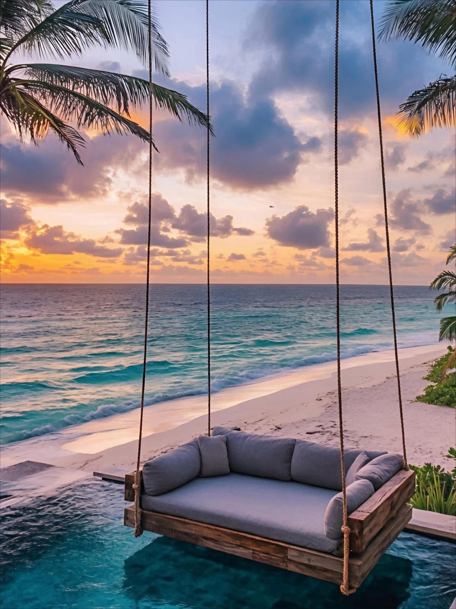 fayafox's tweet image. True power is calm. Unshaken by storms, unmoved by noise - it simply exists, like the ocean at sunset. Good Evening 🌆