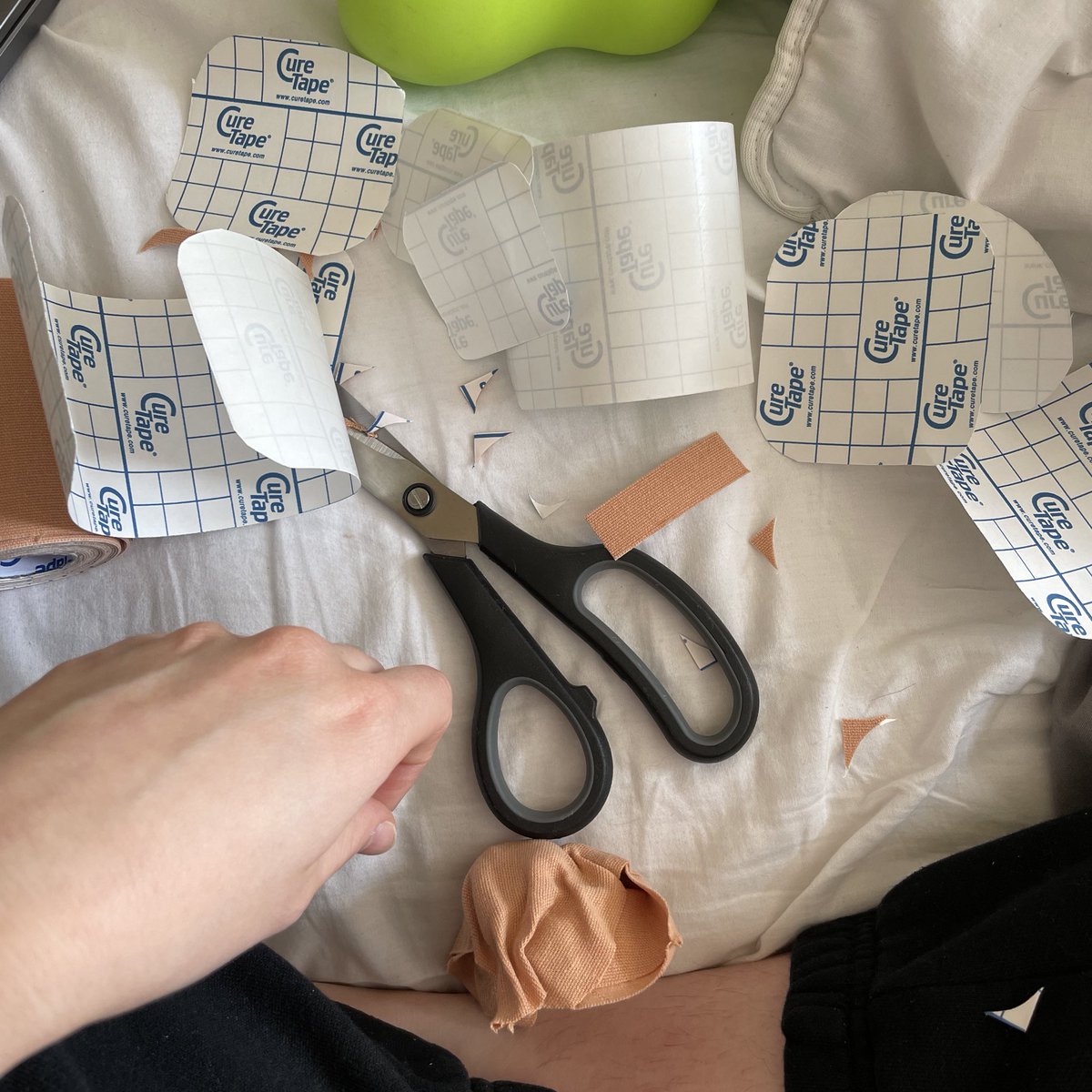 tema le champ de bataille. (j’ai réussi solo ehehehehehe.)