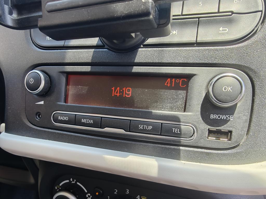 Limewolf86's tweet photo. Hot at Matala beach 😅 https://t.co/q2YGneJJ9w