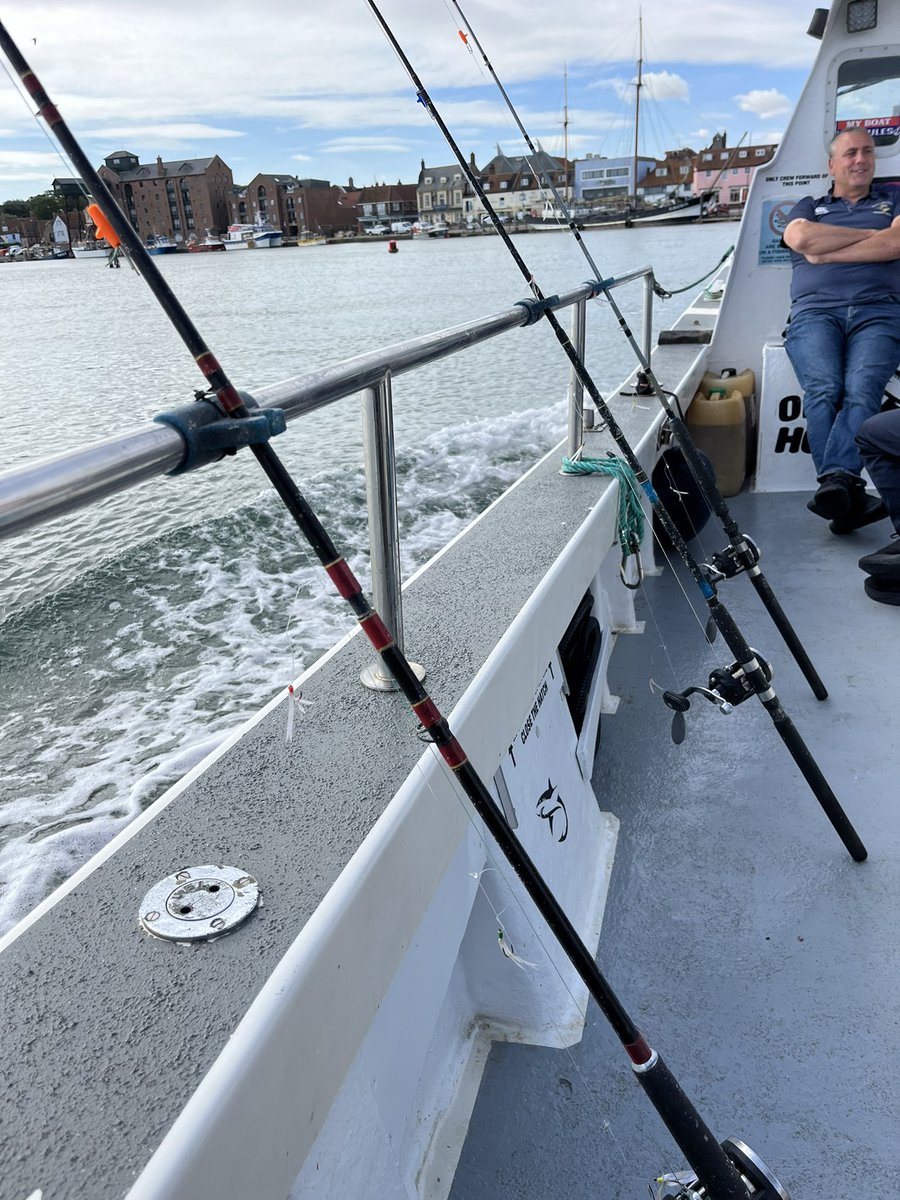 DJR2776's tweet photo. Early morning fishing 🎣 trip 
#norfolk
#wellsnextthesea
#fishing https://t.co/NbadilsbAX