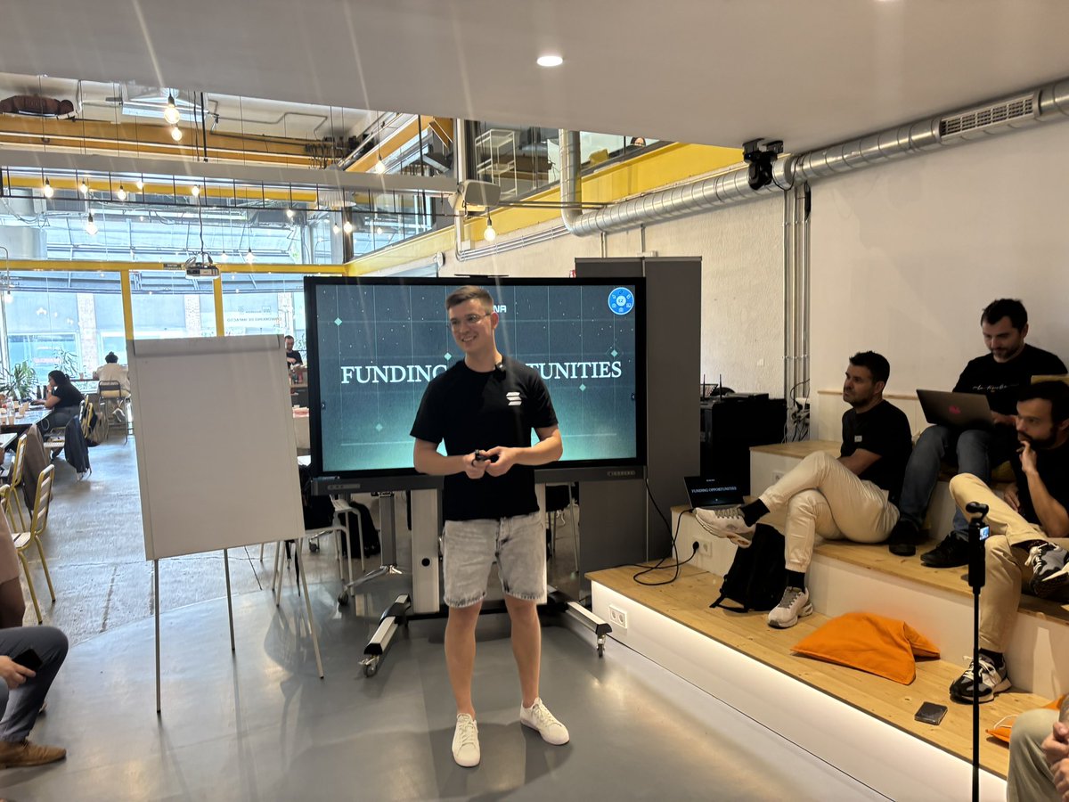 Ivan 🧳 tweet media