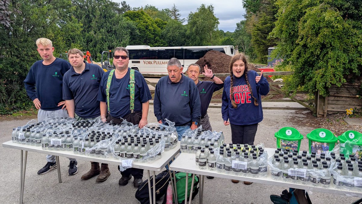 Horticap's tweet photo. Waiting for Rossett School students. They are doing a walk to raise money for Horticap and New Beginnings Peer Support. Well done to everyone! #Harrogate #charity #learningdisabilities #sponsoredwalk #fundraising https://t.co/XaybPgyLqm