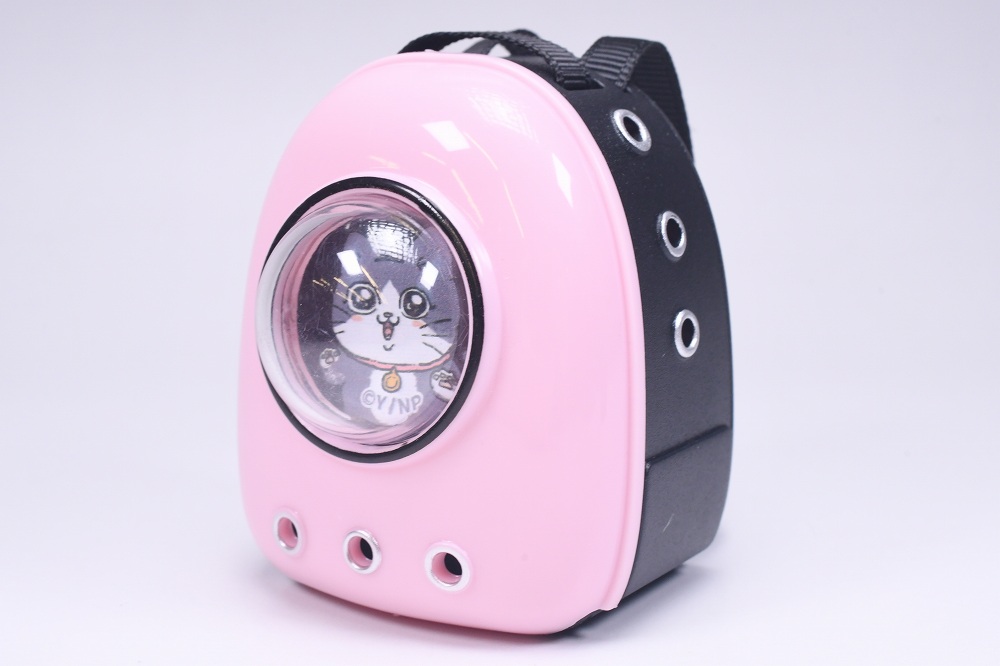 ねこに転生したおじさん×どこでもいっしょ♪あにまるリュック 】 作中