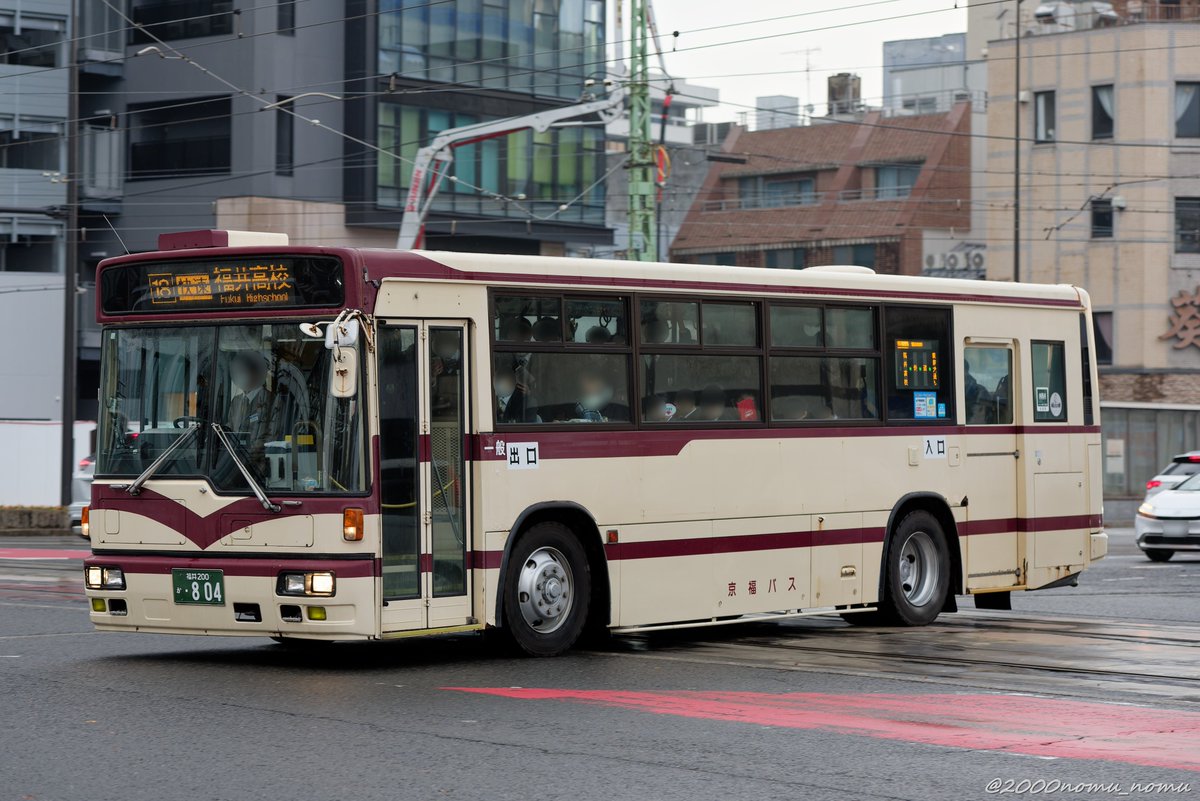 京福バス 804
KC-MP317K '99年式
元阪急バス 2727
大名町 2024.11.22

今年の春先に引退したようですね🥲