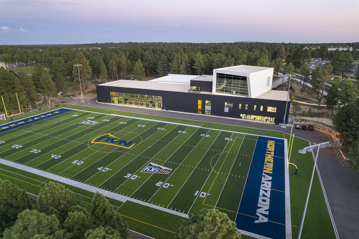 Headed back to Northern Arizona this weekend for the big man challenge and 7 on 7 tournament. Exciting opportunity for our program.