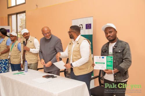 Pak-Citoyen : Clôture de l’atelier de formation des Comités municipaux pour la protection et l’amélioration de l’environnement à Kinshasa

Kinshasa, 26 juin 2025 – La Commission Justice, paix et sauvegarde de la création , en collaboration avec Mwangaza Congo International, a