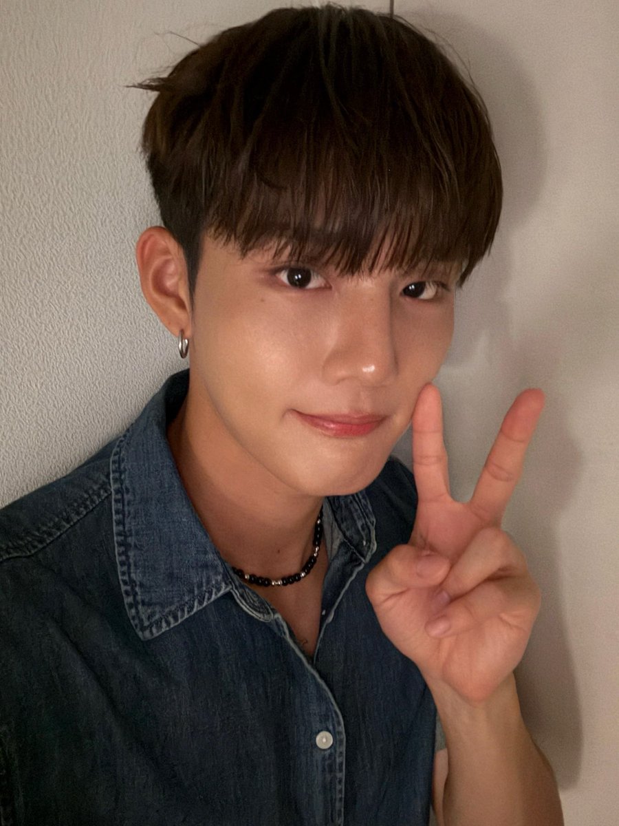 CIX_twt's tweet photo. 구훈감자🥔

#CIX #FIX #승훈 #김승훈 #내편들  #KIMSEUNGHUN #SEUNGHUN #スンフン https://t.co/BkZKWauSP4