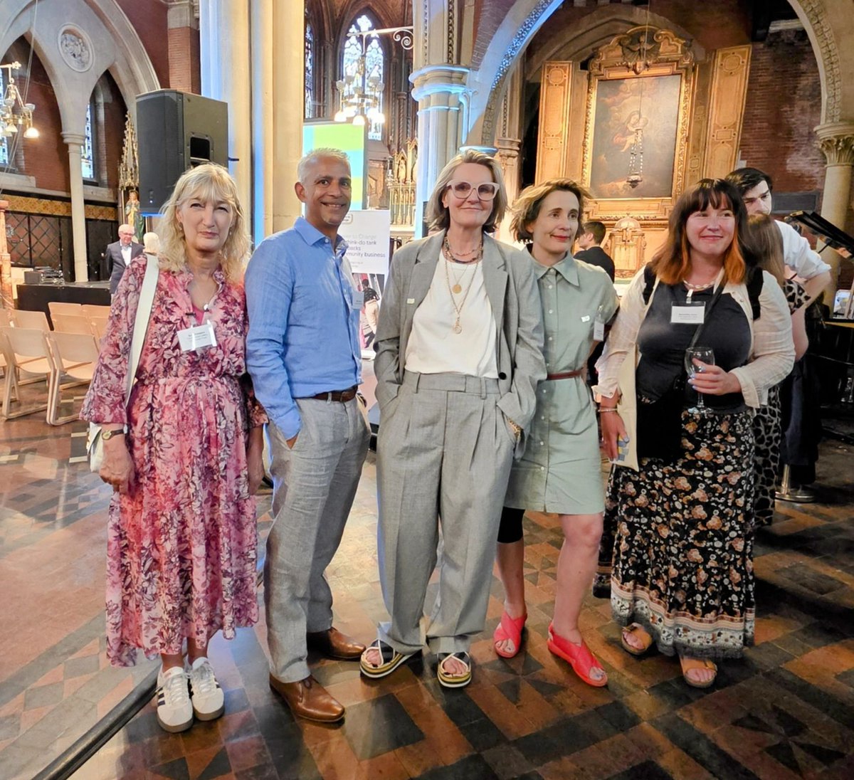 LegacyWM1's tweet image. An inspiring evening at the #PowerToChange 10 Year Celebration! 🥳

Mary Queen of Shops shared how her charity shops raised over £30M+. She reminded us that the High Street is about connection &amp;amp; community, not just retail.

#Community #PeoplePower #LegacyWM