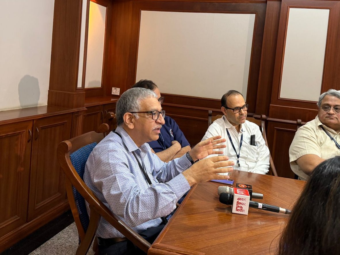 A 17-year-old patient with relapsed neuroblastoma received the therapy, followed by autologous stem cell infusion on May 29. The patient is currently doing well.
🩺 Dr. Sudeep Gupta, Director, Tata Memorial Centre 

(2/5)