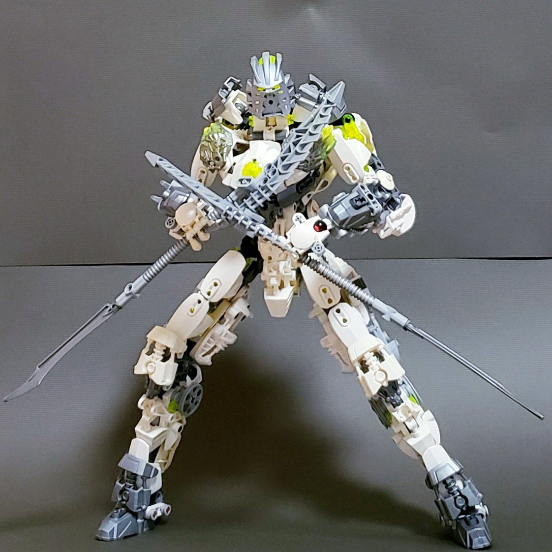 bey_lego_haniwa's tweet photo. TAKANUVA BARA MAGNA Ver.

ここまで来たらバラ・マグナでのタカヌーバもやるぜ!!

#bionicle 
#lego 
#バイオニクル 
#デカニクル https://t.co/SxXAcADpUg