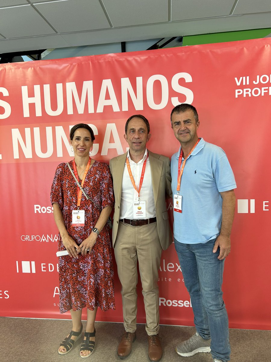 Hoy #27dejunio <a href="/fsiemadrid/">FSIE MADRID 🍀</a> <a href="/martafsie/">Marta FSIE 🍀</a> hemos asistido a la interesante inauguración de la VII Jornada Profes Vitamina de <a href="/EExcelente/">Escuela Excelente (AMICE)</a> 
Muchas gracias por la invitación  <a href="/Emilio_FZ/">Emilio Fernández</a> <a href="/colelitterator/">Colegio Litterator</a>