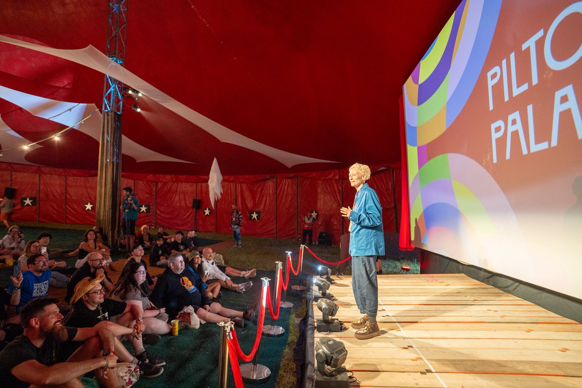 PiltonPalais's tweet image. Tilda Swinton introducing Constantine on Wednesday ✨
#Glastonbury2025