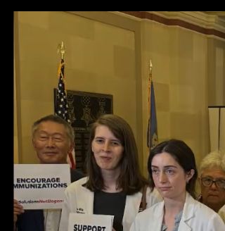 okhprbears's tweet image. Oklahomans for Health &amp;amp; Parental Rights Foundation &amp;amp; Make Oklahoma Healthy Again PAC would be remiss to mention that yesterday was the 7 year anniversary of unseating FORMER Sen. Ervin Yen. ❤️

For those new to MOHA, he served as a Health Chair and ran bills (that we defeated) to…