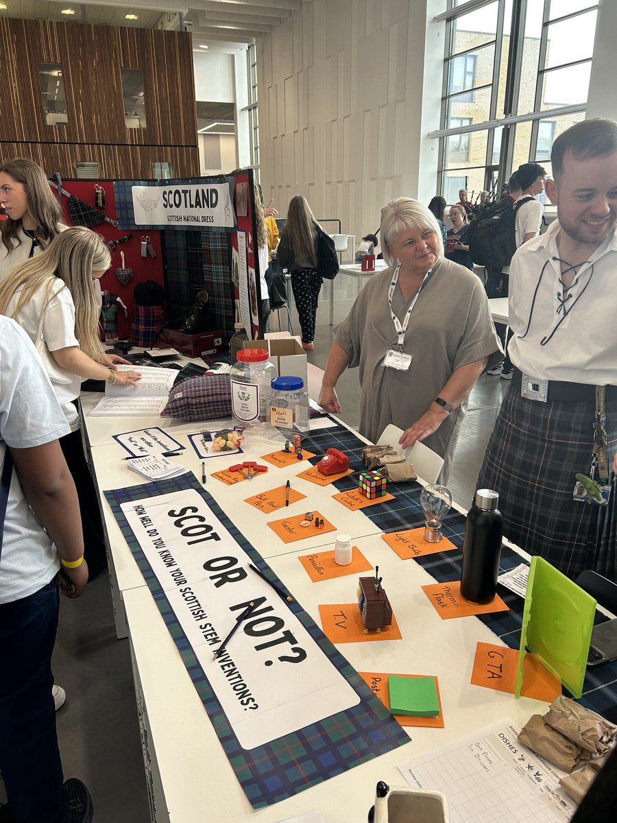 HarrisAcTrips's tweet image. Our @harrisacdundee Culture event was a resounding success this morning. An amazing array of stalls with highly knowledgeable young people and staff and some seriously tasty food thrown in!

Well done to everyone who contributed.

❤️💛💚💙

#Equality