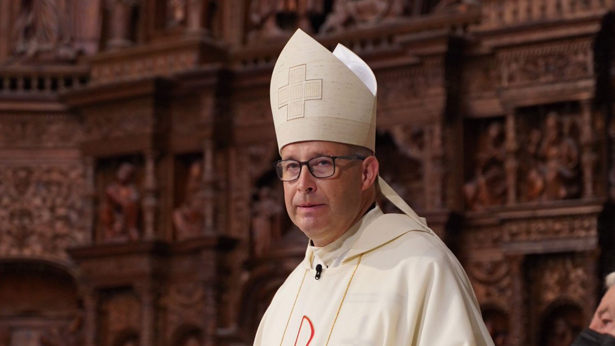 Desde la Cofradía de la Santa Vera+Cruz, felicitar a Mons. José Antonio Satué Huerto por su proclamación como Obispo de Málaga. 

Que el Santísimo Cristo de la Vera+Cruz, María Santísima de la Soledad y el Cristo Yacente guíen su ministerio. 

#VeraCruzALH
#CofradíasMLG