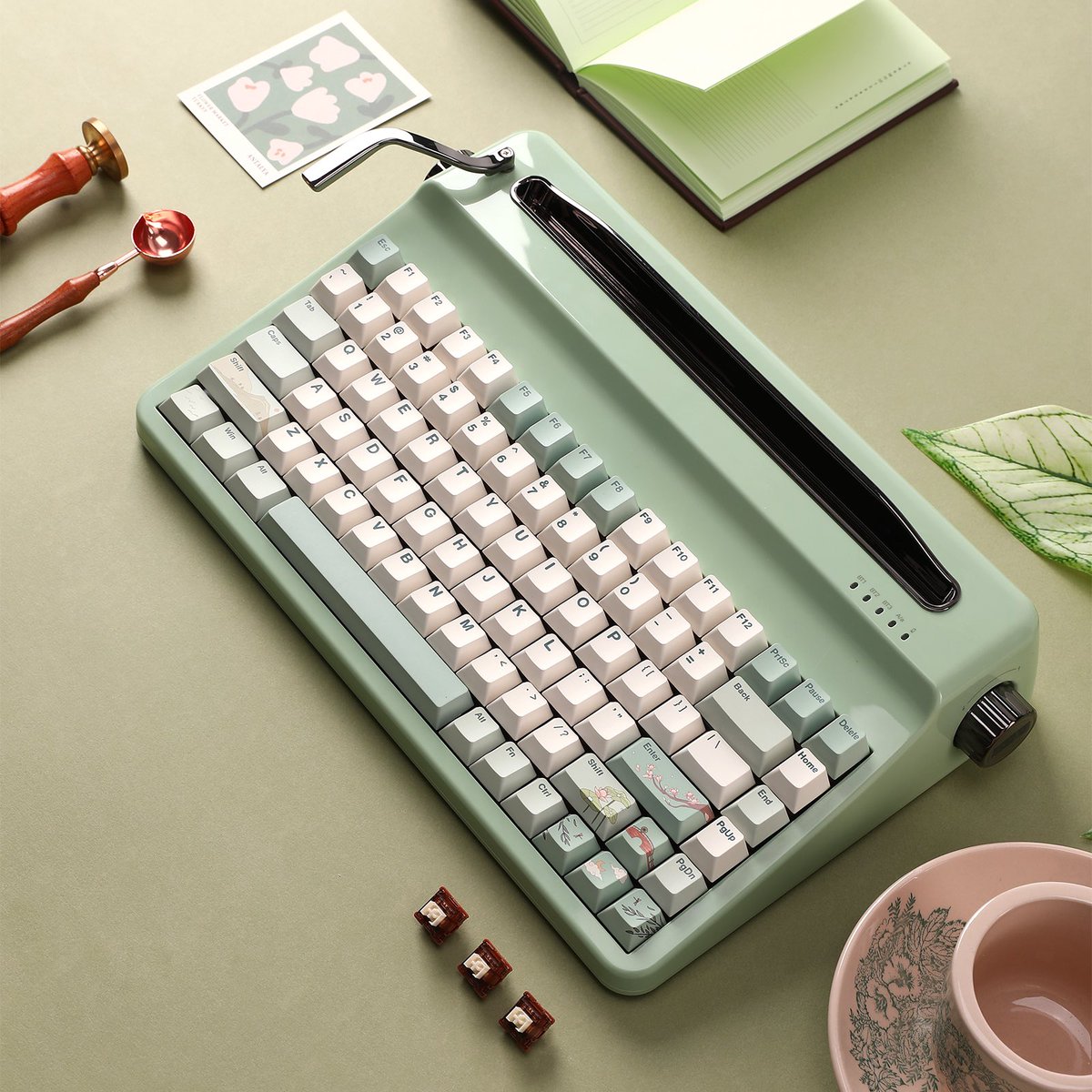 Yunzii Spring Tea Keycap Set and QL75 typewriter keyboard 🌿

amazon.com/YUNZII-QL75-Ty…