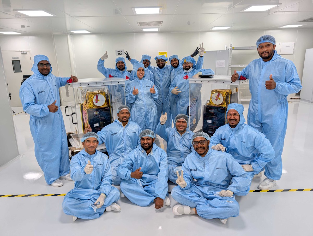 PixxelSpace's tweet image. Packed, prepped, and launch-bound (again)!
Our next set of Fireflies have cleared Pre-Shipment Review and are containerised for their ride to the launch site.
With three already in orbit, this next batch brings us closer to a fully deployed hyperspectral fleet! 🚛🛰️🔥