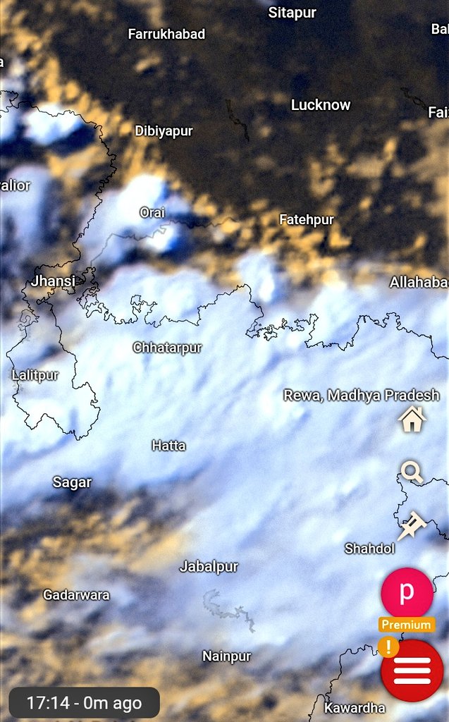 allindiaweather's tweet image. With the northwards shift of the monsoon trough, districts in northeast Madhya Pradesh are experiencing intense thunderstorms. #Chhatarpur,#Hata, #Sagar, #Lalitpur, #Orai, #Rewa, #Jhansi, #Shahdol, #Damoh, and nearby districts on the MP-UP border continue to experience intense