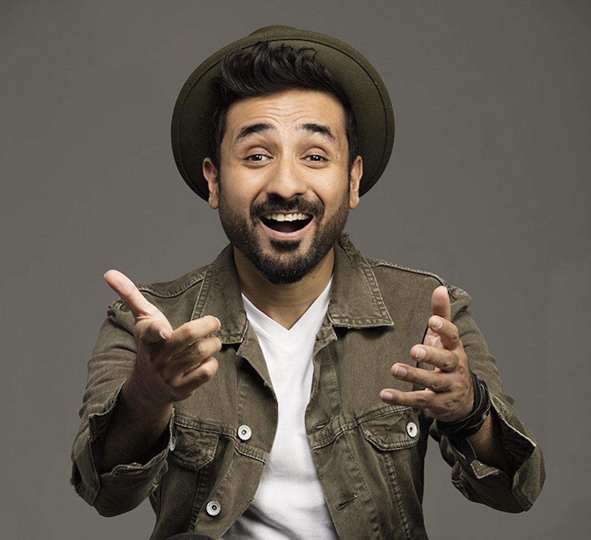 UrbanAsian's tweet image. . @thevirdas to be honoured for his global achievements at #IIFM @IFFMelb urbanasian.com/featured/2025/…