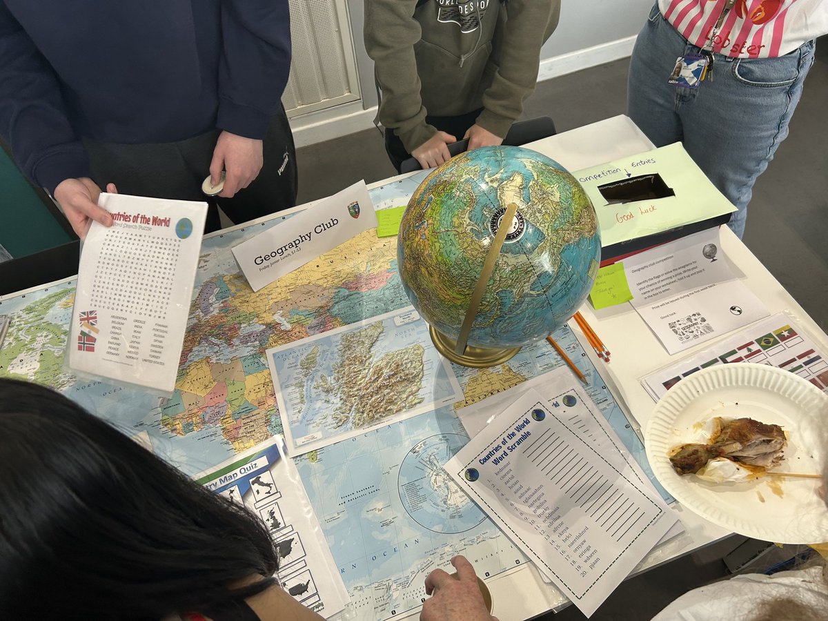 HarrisAcTrips's tweet image. Our @harrisacdundee Culture event was a resounding success this morning. An amazing array of stalls with highly knowledgeable young people and staff and some seriously tasty food thrown in!

Well done to everyone who contributed.

❤️💛💚💙

#Equality