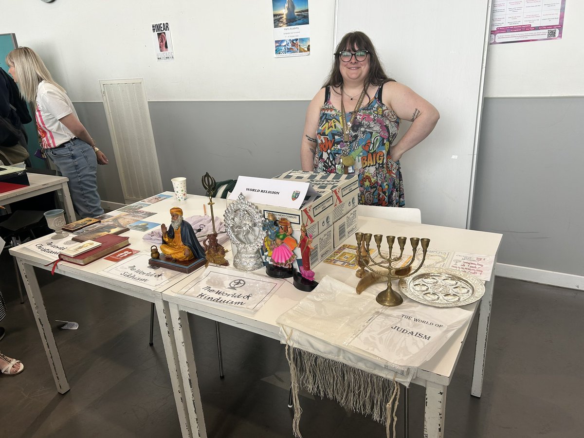 HarrisAcTrips's tweet image. Our @harrisacdundee Culture event was a resounding success this morning. An amazing array of stalls with highly knowledgeable young people and staff and some seriously tasty food thrown in!

Well done to everyone who contributed.

❤️💛💚💙

#Equality