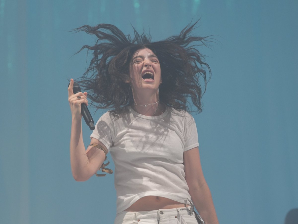Lorde performed a secret set at Glastonbury Festival this Friday morning.

The New Zealand singer opened the Woodsies stage to a packed crowd- after releasing her fourth-studio album, Virgin, at midnight.

Glastonbury Festival had to close the Woodsies field because of