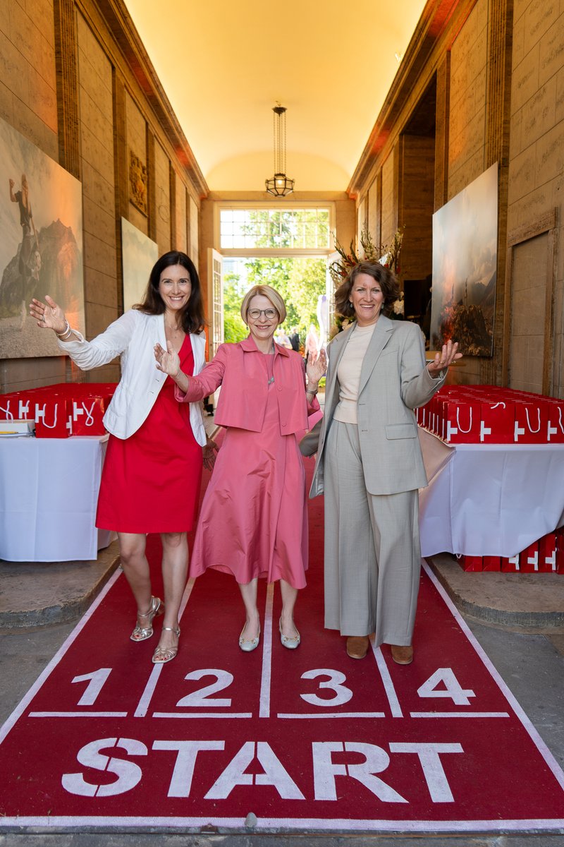 Parl CH (@parlch) on Twitter photo 🇨🇭🤝🇩🇪 Arbeitsbesuch in Berlin: Nationalratspräsidentin <a href="/MajaRiniker/">Maja Riniker</a> im Austausch mit Amtskollegin <a href="/JuliaKloeckner/">Julia Klöckner</a> und weiteren Gesprächspartnerinnen- und partner zu Sicherheits- und Verteidigungspolitik, den guten nachbarschaftlichen Beziehungen und dem 🇪🇺-Dossier.
Kurz vor 🇨🇭🤝🇩🇪 Arbeitsbesuch in Berlin: Nationalratspräsidentin <a href="/MajaRiniker/">Maja Riniker</a> im Austausch mit Amtskollegin <a href="/JuliaKloeckner/">Julia Klöckner</a> und weiteren Gesprächspartnerinnen- und partner zu Sicherheits- und Verteidigungspolitik, den guten nachbarschaftlichen Beziehungen und dem 🇪🇺-Dossier.
Kurz vor