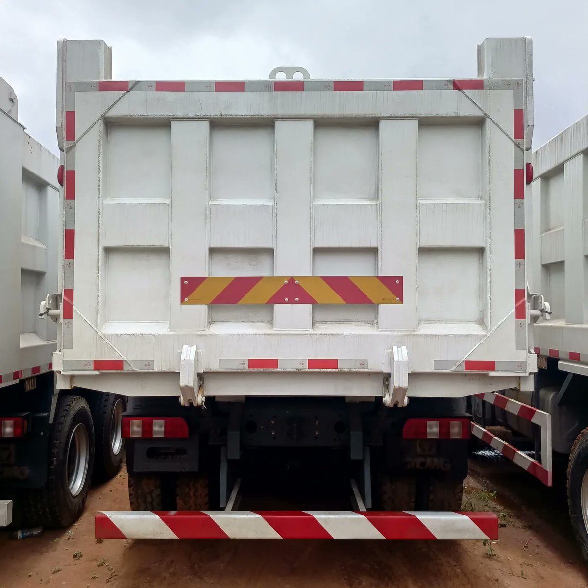 DmwEngLTD's tweet photo. PERFORMANCE.
Meet the Hanvan 8x4 – 12 Tyres of Sheer Determination.
At DMW Engineering, we supply more than machines, we deliver power, reliability, and results.
🔥 Payload Champion – Built to carry the heavy stuff
🌐 8x4 Configuration �� Perfect balance of traction &amp; control https://t.co/w2yqc074Vy