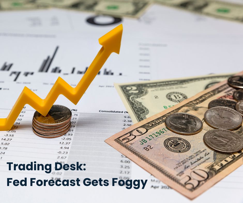 Interest rate outlook? Still unclear. The Fed is split, and Powell calls it a “very foggy time.” 🌫️ Yet two cuts are still forecasted by the end of 2025.

📊 What should investors do now?
Get the full breakdown from Hilary Kramer’s Trading Desk: hilarykramer.com/tradingdesk/tr…