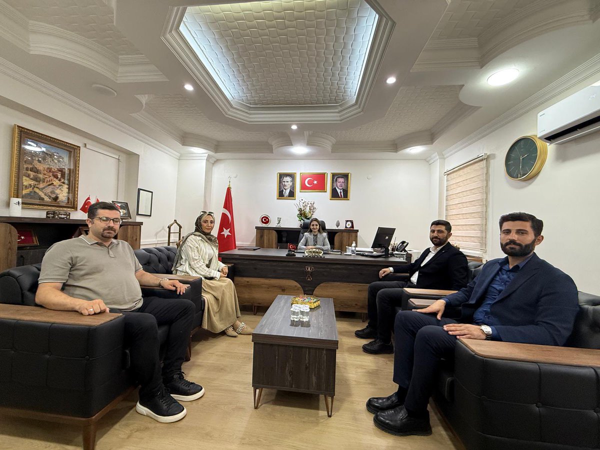 TÜGVA Mardin İl Temsilciliği olarak, Mardin Vali Yardımcımız Sn. Büşra Uçar Koyun hanımefendiyi makamında ziyaret ettik.
Gençlik çalışmaları, değer temelli projeler ve iş birliği imkanları üzerine verimli bir istişare gerçekleştirdik.