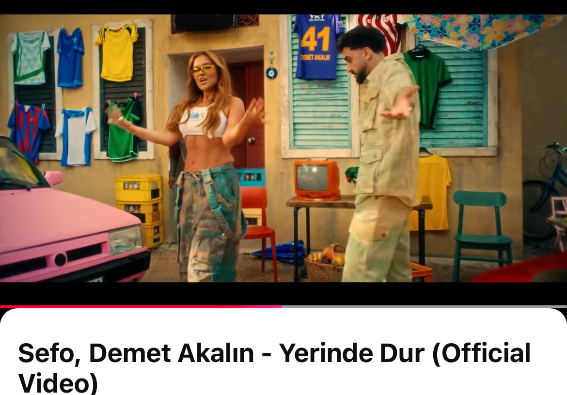 İzlerken içimden bir Metin Arolat klibi geçti… 🙏 Sevgiyle anıyorum. <a href="/DemetAkalin/">Demet Akalin</a>