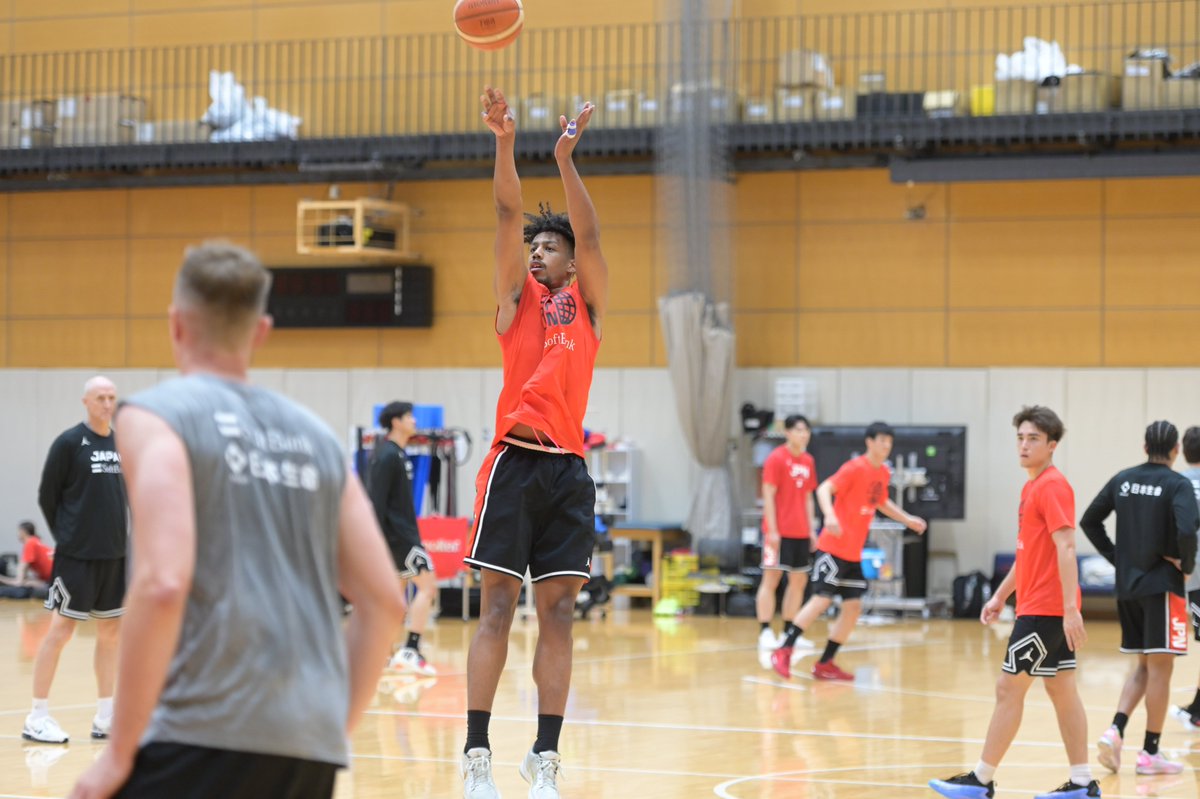 JAPAN_JBA's tweet photo. #AkatsukiJapan 男子日本代表
第1次強化合宿中🏀
来週末は #日本生命カップ2025 (東京大会)が有明アリーナで開催！

合宿メンバーはこちら：https://t.co/FC7BQxg2Wr

🏆#日本生命カップ2025 (東京大会)
🇯🇵男子日本代表 vs 男子オランダ代表
📍有明アリーナ
🎫絶賛発売中！
大会ページ：https://t.co/LeVUa6Fy5A

🏆#SoftBankCUP2025 (千葉大会)
🇯🇵男子日本代表 vs 男子デンマーク代表
📍LaLa arena TOKYO-BAY
🎫6/30：一般先着販売開始！
大会ページ：https://t.co/f6q1kIvvvi
#日本一丸 #バスケで日本を元気に