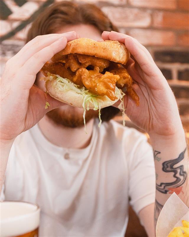 No apologies for that rumble in your belly upon seeing this... 👀
 
<a href="/FoundersHallMCR/">Founder's Hall</a> Hall and <a href="/RainBar_Mcr/">Rain Bar</a> are plating up some brand new Manchester city centre dishes to sort you right out this summer.  ☀️ Just have a gander at some of these highlights....